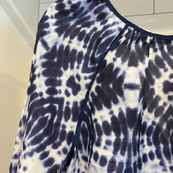 Velvet by Graham and Spencer 100% Silk Tie Dye Boho Peasant Blouse. Size Small. - Picture 6 of 11